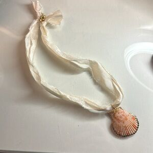 Coral Shell Ribbon Necklace